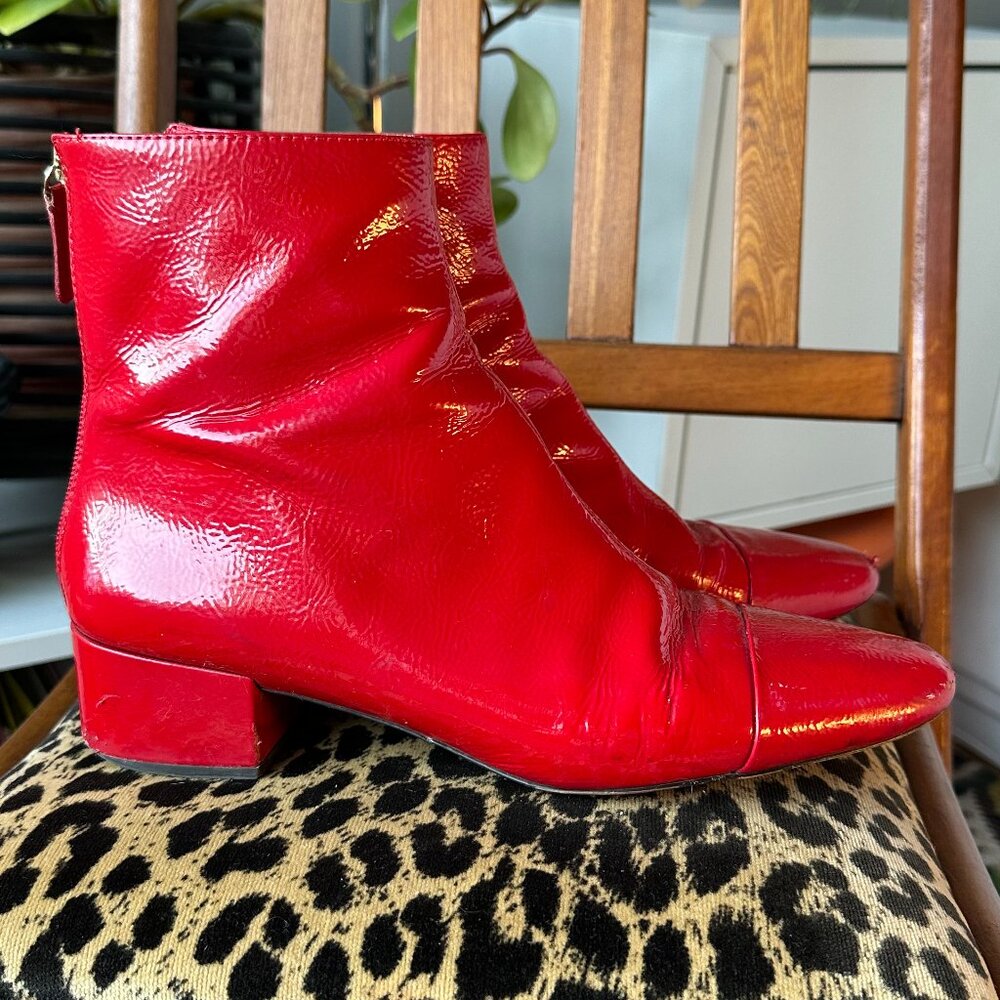 Mod 60s Red Textured Patent Leather Booties Size 9